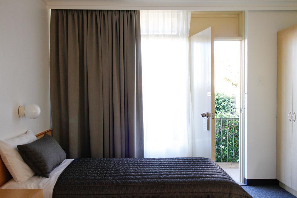 Mid City Motor Inn Queanbeyan Pokój zdjęcie